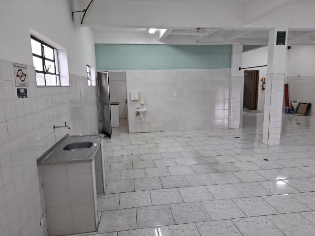 Ponto com 300m², para alugar, no bairro Jardim do Chafariz em Pindamonhangaba