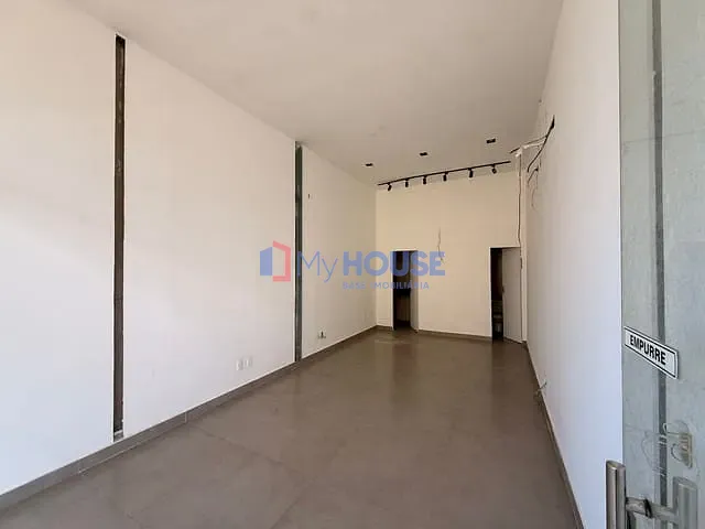 Ponto com 32m², à venda ou para alugar, no bairro Centro em Ilhéus