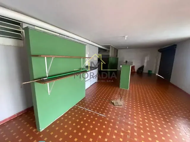 Ponto com 60m², para alugar, no bairro Centro em Guaxupé