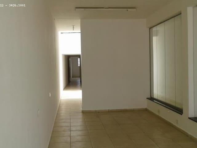 Foto do Ponto - Ponto Comercial à Venda e locação com Apartamento superior - 200m² - Jardim Maria Augusta - Taubaté/SP | Venter imoveis