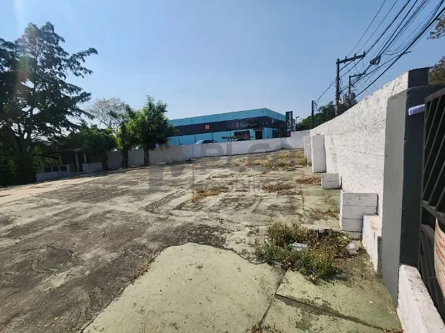 Casa com 1600m², para alugar, no bairro Água Fria em São Paulo