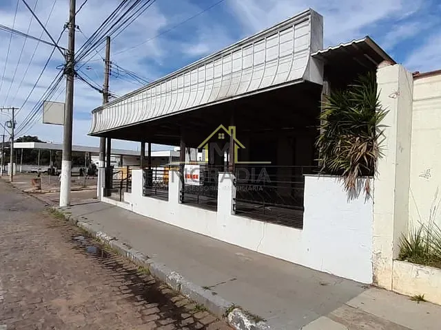 Ponto com 256m², para alugar, no bairro Vila Rica em Guaxupé