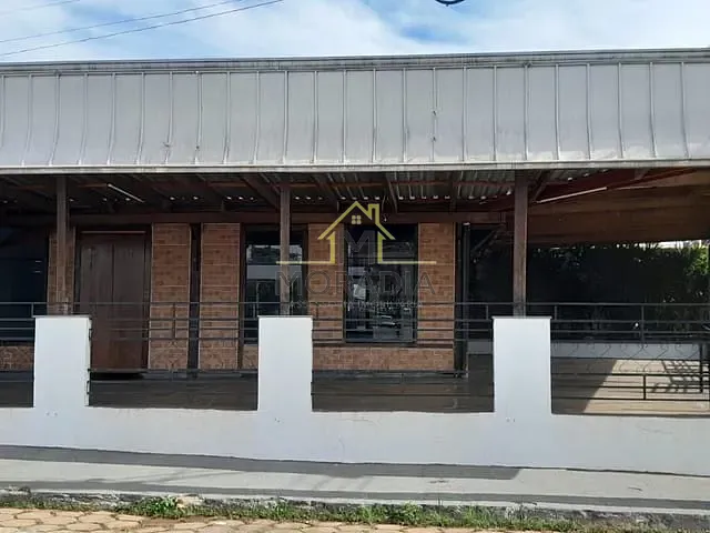 Ponto com 256m², para alugar, no bairro Vila Rica em Guaxupé