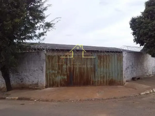 Galpão / Barracão com 800m², à venda, no bairro Jardim Rosana em Guaxupé