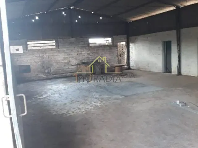 Galpão / Barracão com 800m², à venda, no bairro Jardim Rosana em Guaxupé