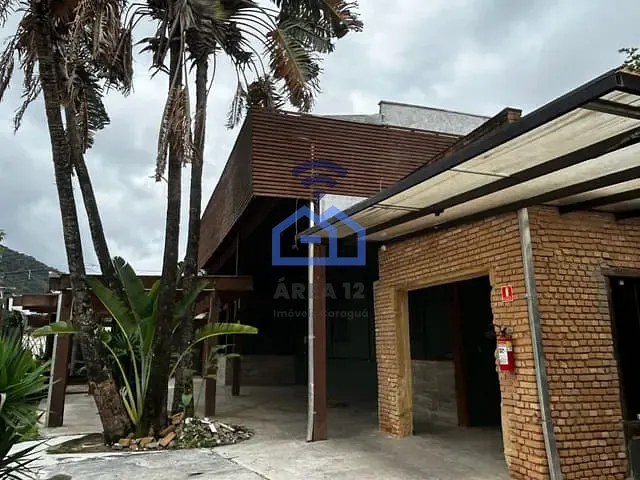 Ponto com 337m², à venda, no bairro Centro em Caraguatatuba