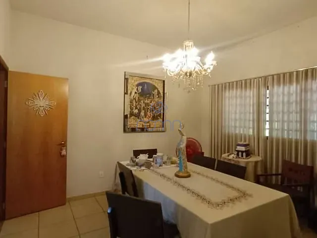 Ponto com 360m² 4 quartos e 3 banheiros, à venda, no bairro Estância Jockey Clube em São José do Rio Preto