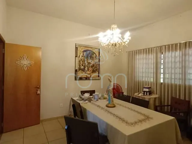 Ponto com 360m² 4 quartos e 3 banheiros, à venda, no bairro Estância Jockey Clube em São José do Rio Preto