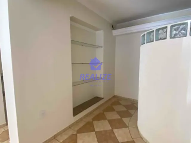 Ponto com 60m², para alugar, no bairro Centro em Botucatu