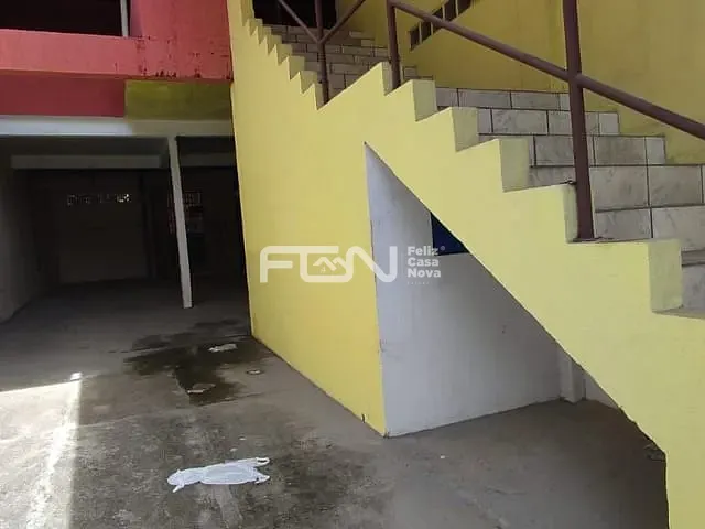Ponto com 440m², à venda ou para alugar, no bairro Alto da Cruz em Camaçari