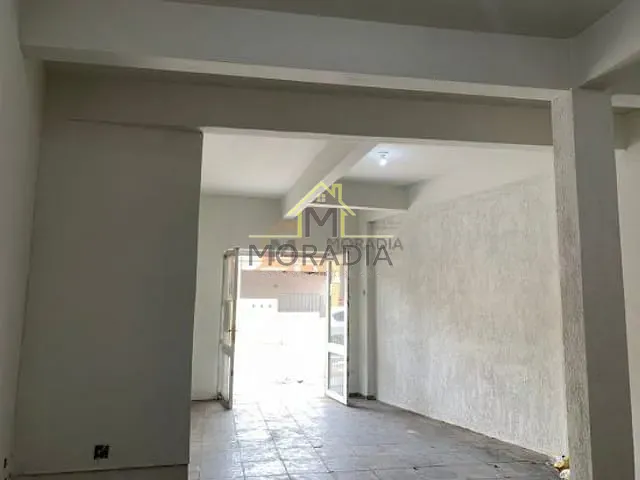 Ponto com 130m², para alugar, no bairro Jardim Lepiane em Guaxupé