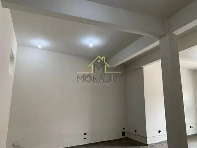 Ponto com 130m², para alugar, no bairro Jardim Lepiane em Guaxupé