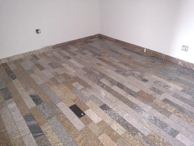 Foto do Ponto - Ponto  comercial para locação, Parque das Américas, Uberaba. | ZUCATO IMOBILIARIA LTDA