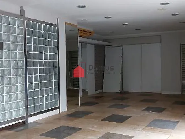 Ponto com 85m², para alugar, no bairro Centro em Pindamonhangaba