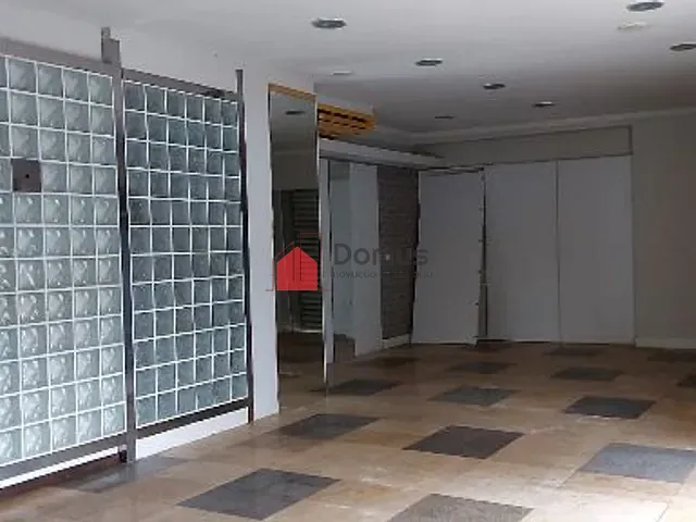 Ponto com 85m², para alugar, no bairro Centro em Pindamonhangaba