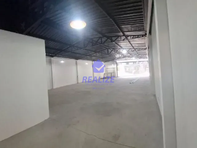 Ponto com 400m², para alugar, no bairro Vila dos Lavradores em Botucatu