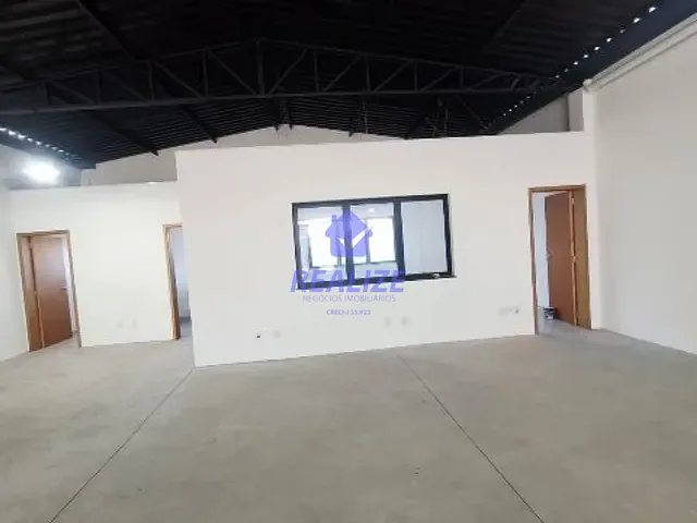 Ponto com 400m², para alugar, no bairro Vila dos Lavradores em Botucatu