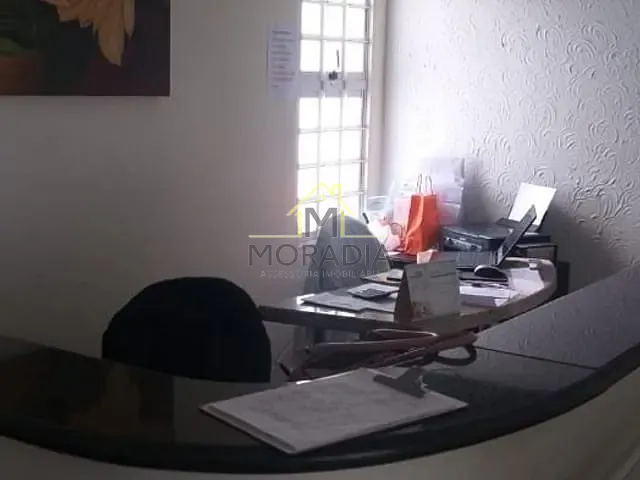 Ponto com 100m², para alugar, no bairro Centro em Guaxupé