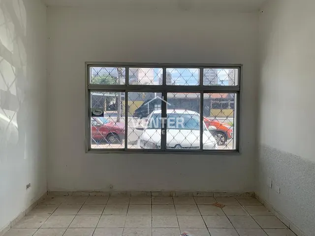 Ponto com 350m², para alugar, no bairro Centro em Taubaté