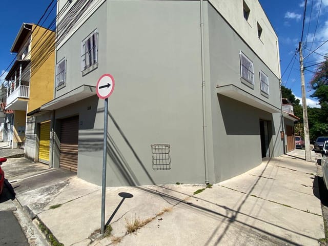 Ponto com 200m², para alugar, no bairro Centro em Extrema