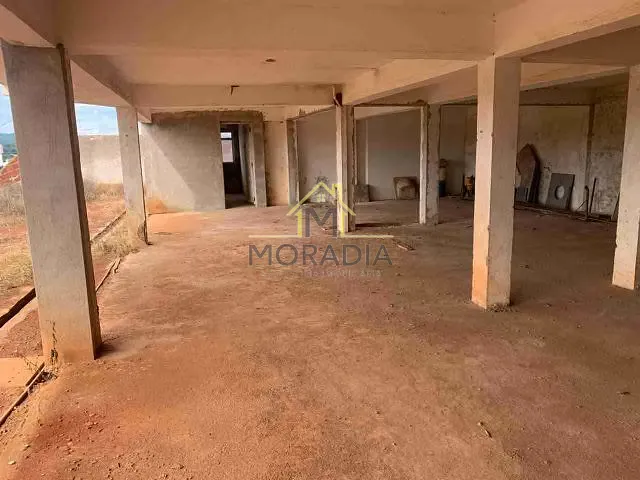 Ponto com 605m², à venda, no bairro Japy em Guaxupé