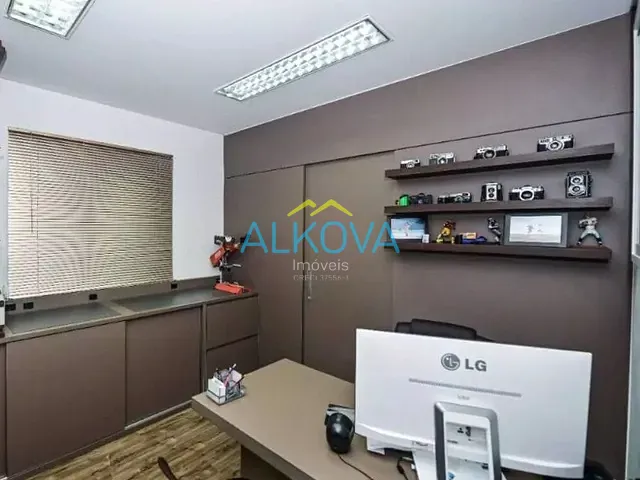 Ponto com 180m², à venda, no bairro Jardim Satélite em São José dos Campos