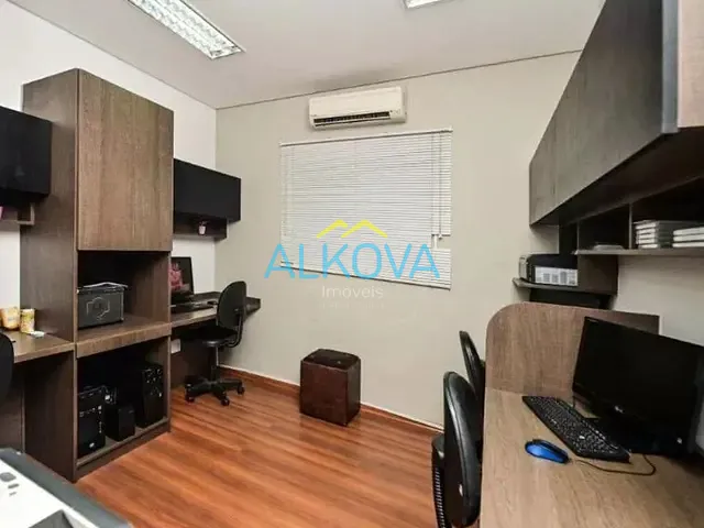 Ponto com 180m², à venda, no bairro Jardim Satélite em São José dos Campos