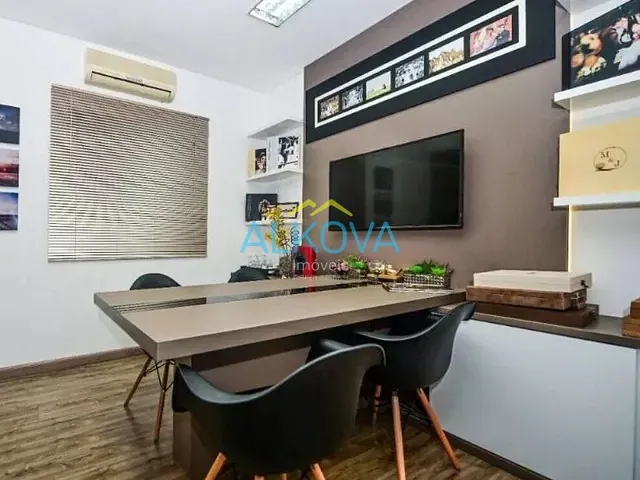Ponto com 180m², à venda, no bairro Jardim Satélite em São José dos Campos