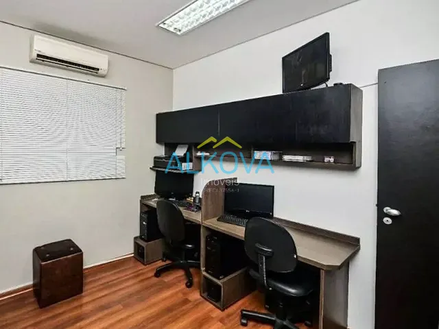 Ponto com 180m², à venda, no bairro Jardim Satélite em São José dos Campos