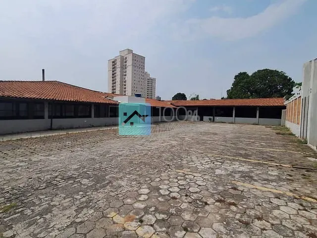 Ponto com 1120m², à venda ou para alugar, no bairro Centro em Jacareí