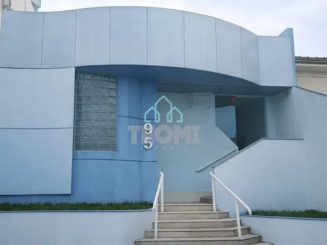 Ponto com 185m², para alugar, no bairro Independência em Taubaté