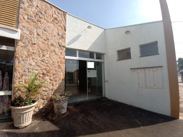 Ponto com 90m², para alugar, no bairro Centro em São João da Boa Vista