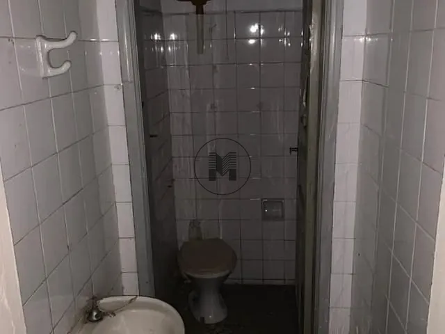 Ponto com 250m², para alugar, no bairro Centro em Guaratinguetá