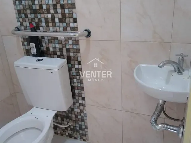 Ponto com 120m², para alugar, no bairro Jardim Maria Augusta em Taubaté