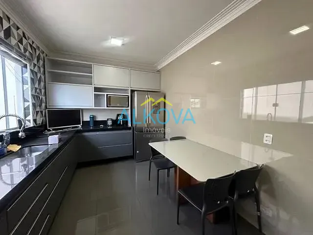 Ponto com 250m², à venda, no bairro Jardim Santa Júlia em São José dos Campos