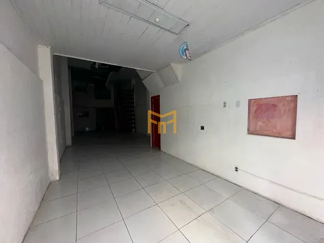 Ponto com 60m², à venda, no bairro Campina em Belém