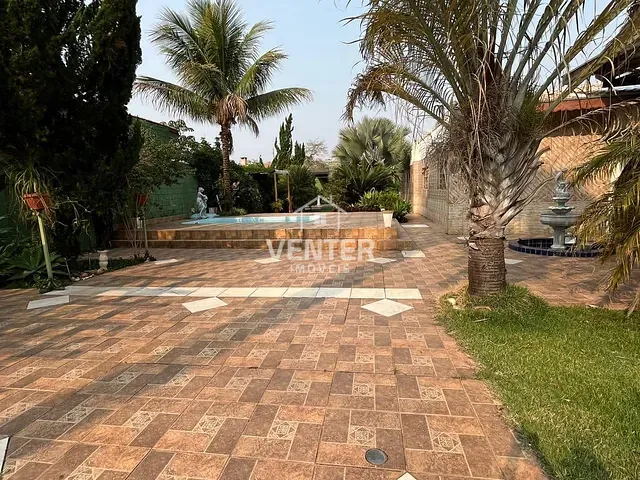 Ponto com 2000m², à venda, no bairro Chácara São Félix em Taubaté