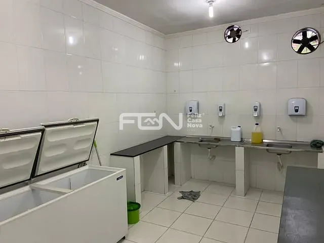 Ponto com 347m², para alugar, no bairro Centro em Camaçari