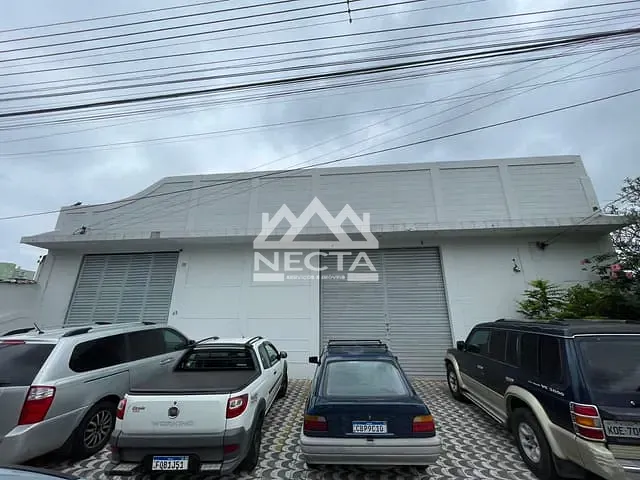 Ponto com 763m², para alugar, no bairro Loteamento Jardim Aruan em Caraguatatuba