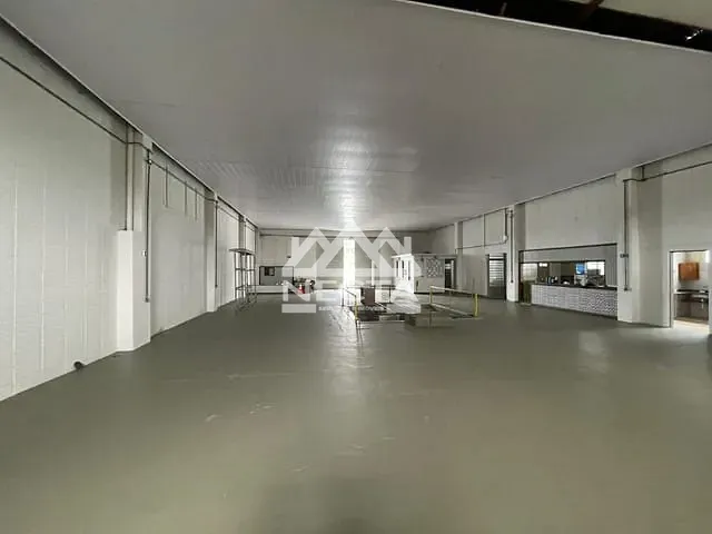 Ponto com 763m², para alugar, no bairro Loteamento Jardim Aruan em Caraguatatuba