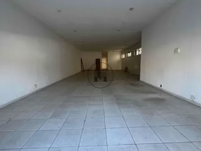 Ponto com 145m², para alugar, no bairro Vila Jacobelli em Guaratinguetá