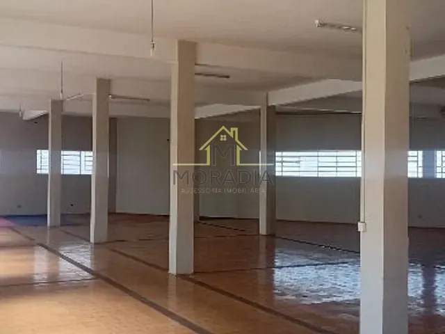 Ponto com 530m², para alugar, no bairro Angola em Guaxupé