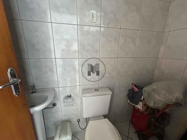 Ponto à venda ou para alugar, no bairro Aroeira em Guaratinguetá