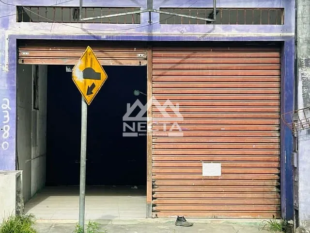 Ponto com 175m², à venda, no bairro Perequê-Mirim em Caraguatatuba