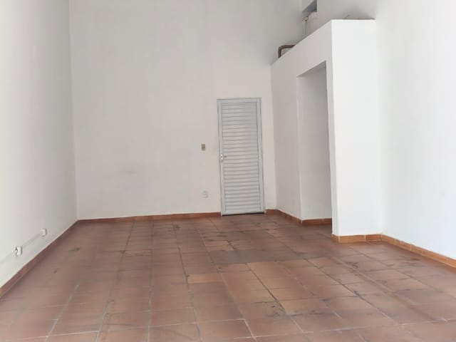 Foto do Ponto - Ponto para locação, Jardim Ícaro, Guaratinguetá, SP | Imobiliária Domos