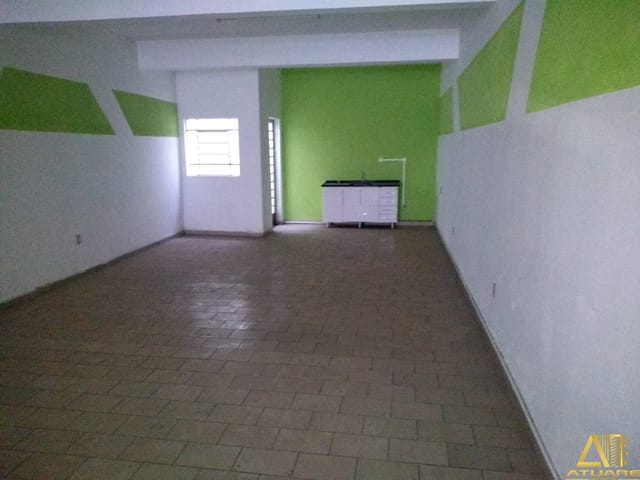 Ponto com 100m², para alugar, no bairro Centro em Pouso Alegre