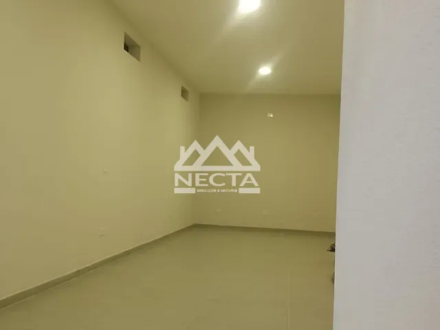 Ponto com 35m², para alugar, no bairro Jaraguá em São Sebastião