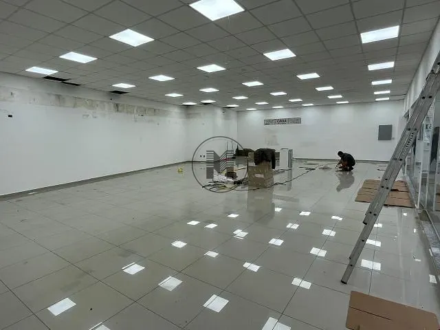 Ponto com 230m², para alugar, no bairro Centro em Guaratinguetá