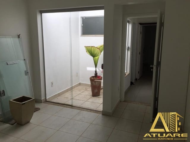 Ponto com 1m², para alugar, no bairro CENTRO em Pouso Alegre
