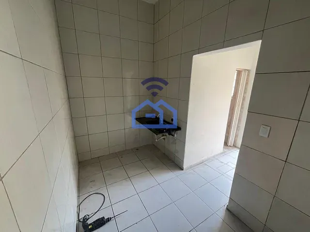 Ponto com 137m², para alugar, no bairro Centro em Caraguatatuba